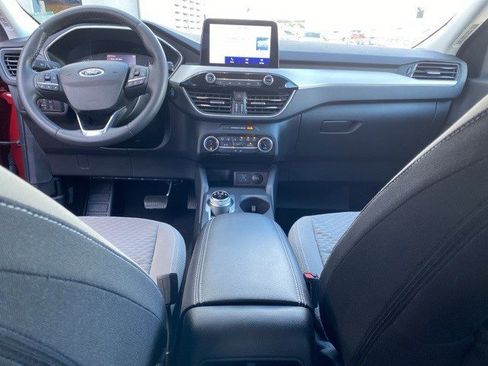 Certified 2022 Ford Escape SE w/ SE Sport Appearance Package image 26