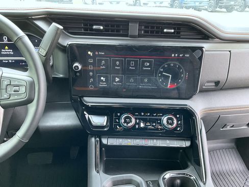 Certified 2024 GMC Sierra 2500 AT4 w/ AT4 Premium Plus Package AWD/4WD image 13
