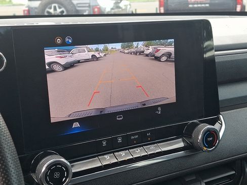 Used 2024 Chevrolet Colorado Trail Boss w/ Advanced Trailering Package AWD/4WD image 18