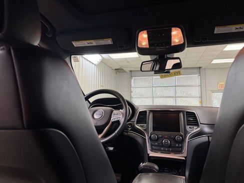Used 2015 Jeep Grand Cherokee Limited image 22