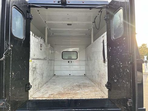 Used 2022 Ford F450 XLT w/ XLT Value Package image 14