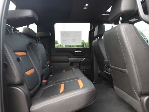 Used 2023 GMC Sierra 3500 AT4 w/ AT4 Preferred Package AWD/4WD image 14