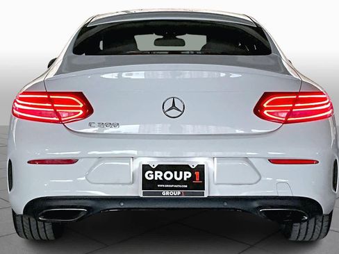 Used 2018 Mercedes-Benz C 300 Coupe image 4