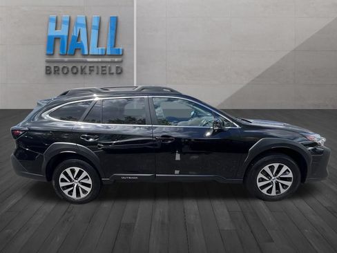 Used 2023 Subaru Outback Premium AWD/4WD image 6