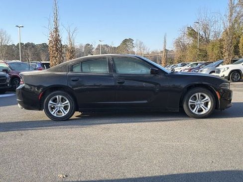 Used 2023 Dodge Charger SXT image 2