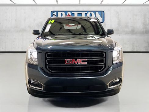 Used 2019 GMC Yukon SLT w/ Graphite Performance Edition AWD/4WD image 2