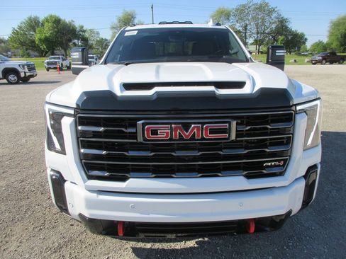 New 2026 GMC Sierra 3500 AT4 w/ AT4 Premium Plus Package AWD/4WD image 12