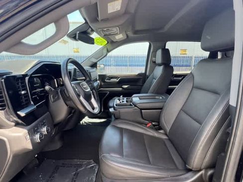 Used 2025 GMC Sierra 1500 SLT AWD/4WD image 19