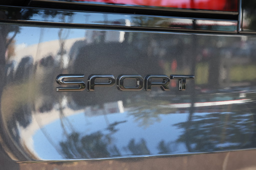 New 2027 Land Rover Range Rover Sport SE AWD/4WD image 6