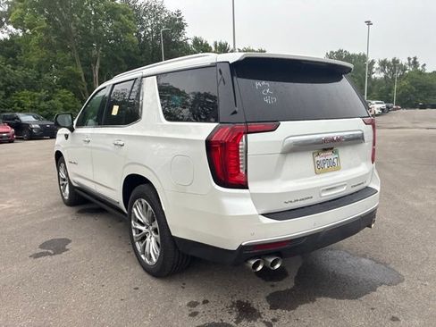Used 2021 GMC Yukon Denali w/ Denali Ultimate Package AWD/4WD image 11