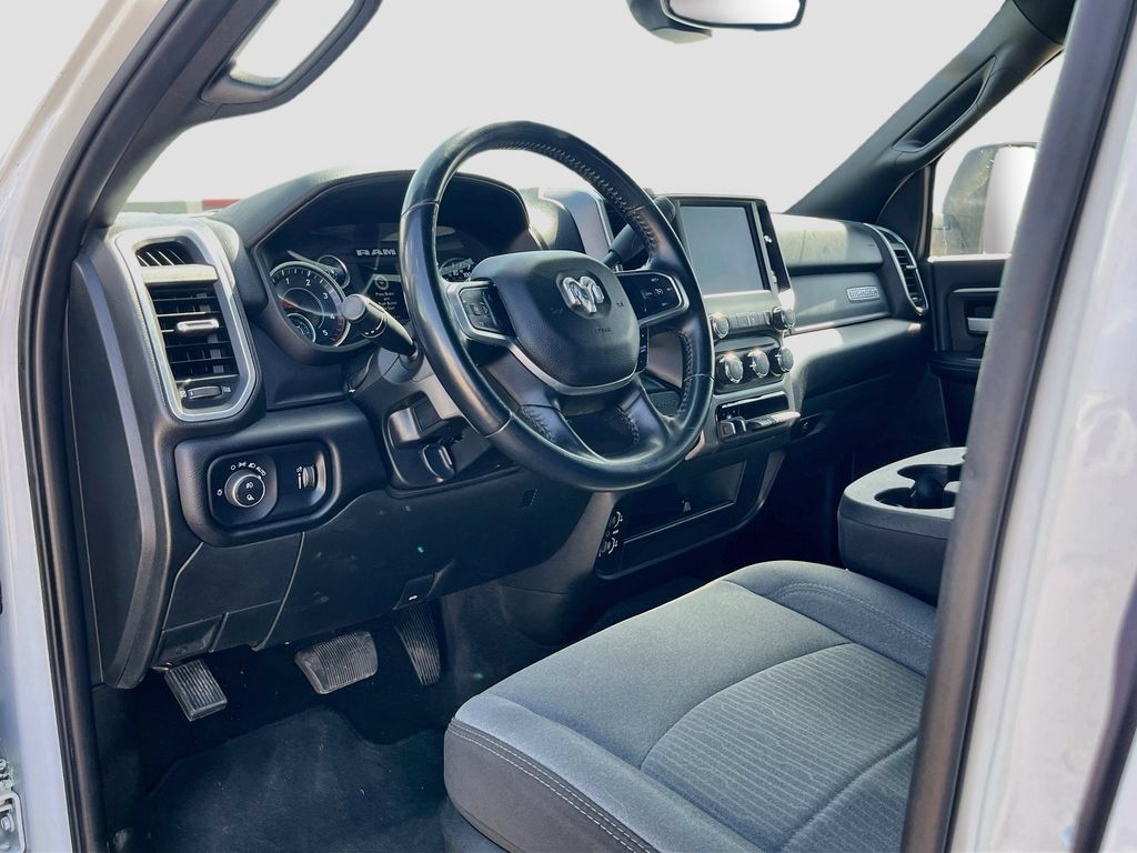Used 2024 RAM 2500 Big Horn AWD/4WD image 9