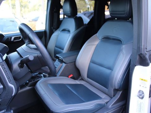 Used 2023 Ford Bronco Outer Banks w/ Sasquatch Package image 5