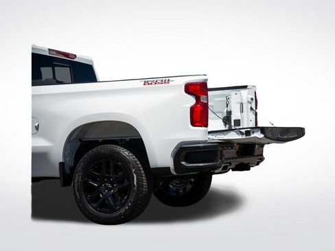 New 2026 Chevrolet Silverado 1500 LT Trail Boss w/ Safety Package AWD/4WD image 10