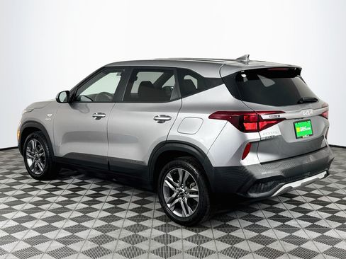 Used 2022 Kia Seltos LX AWD/4WD image 6
