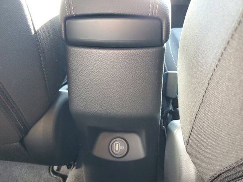 Used 2023 Kia Rio S image 16