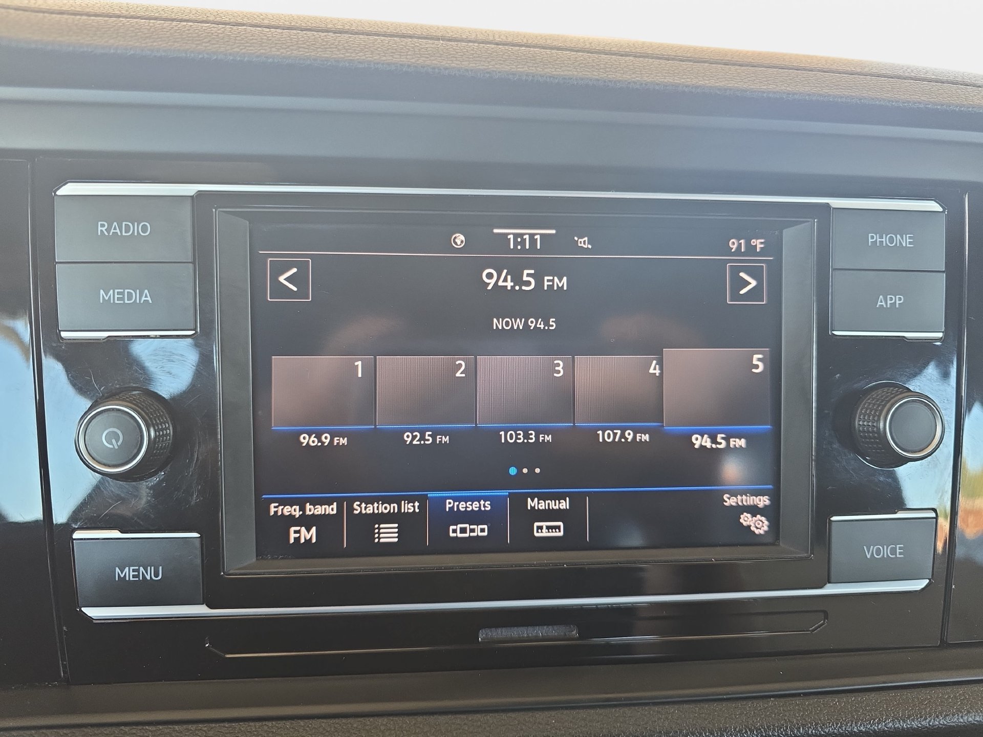 Used 2020 Volkswagen Jetta R-Line FWD image 21