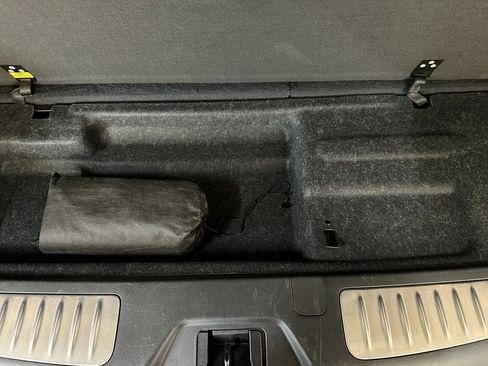 Used 2020 Nissan Armada Platinum image 40