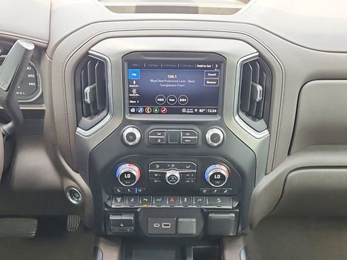 Used 2023 GMC Sierra 2500 Denali w/ Denali Ultimate Package image 25