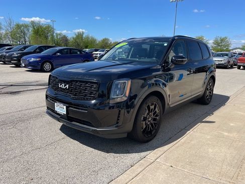 Used 2022 Kia Telluride EX w/ EX Premium Package AWD/4WD image 2