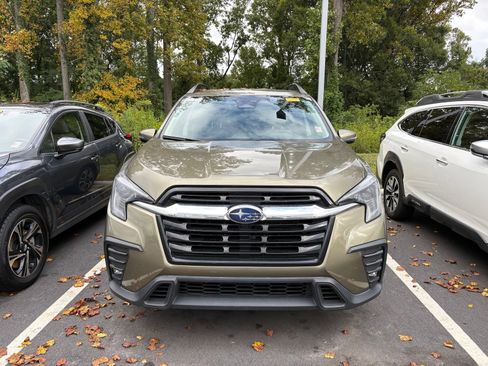 Used 2023 Subaru Ascent Limited AWD/4WD image 2