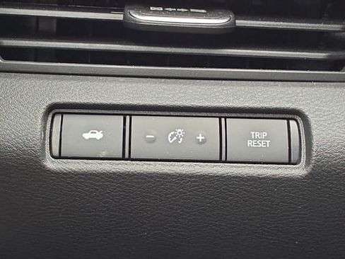 Certified 2025 Nissan Altima 2.5 S FWD image 12
