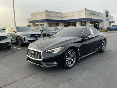 Used 2019 INFINITI Q60 3.0t Luxe w/ Essential Package image 1