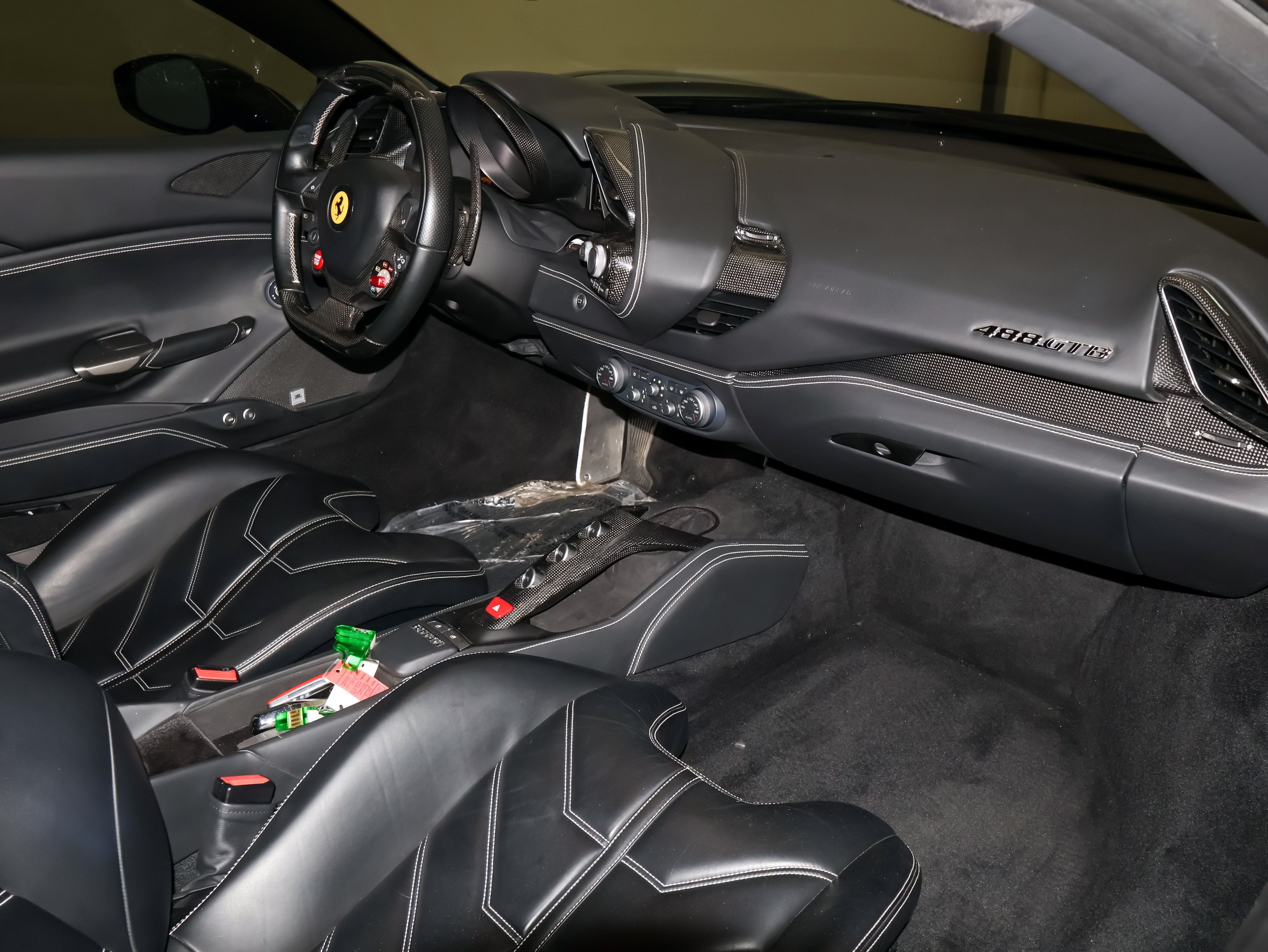 Used 2016 Ferrari 488 GTB RWD image 20
