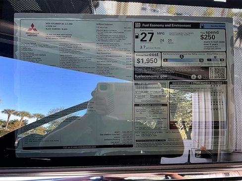 New 2025 Mitsubishi Outlander SEL image 14