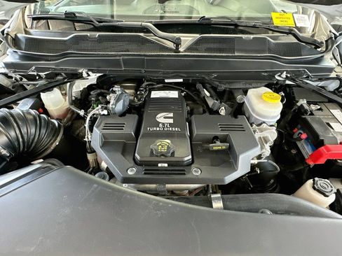 Used 2024 RAM 2500 Big Horn w/ Off Road Package AWD/4WD image 31