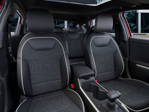New 2025 Kia K4 GT-Line image 15