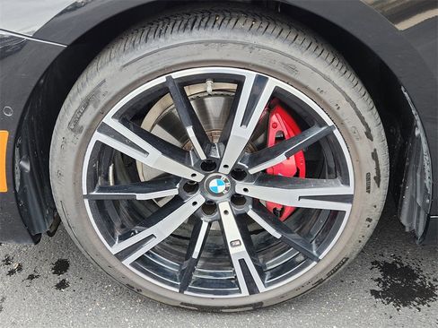 Certified 2025 BMW 530i xDrive w/ M Sport Package image 18