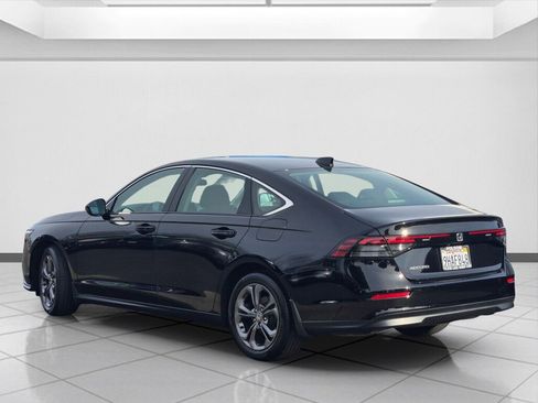 Certified 2023 Honda Accord EX image 7