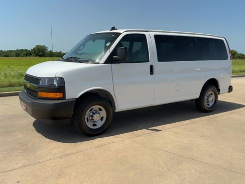 Used 2023 Chevrolet Express 3500 LS image 4