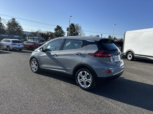 Used 2020 Chevrolet Bolt LT image 3