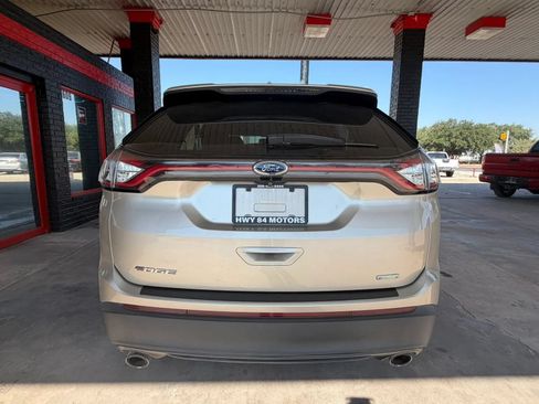Used 2018 Ford Edge SE w/ Cargo Accessory Package FWD image 8