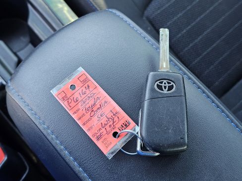 Used 2022 Toyota Corolla SE image 25