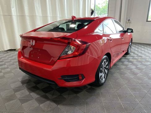 Used 2018 Honda Civic EX image 7