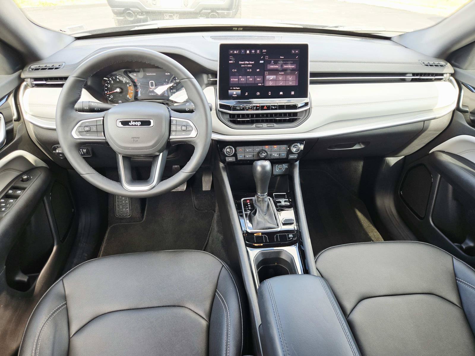 Used 2025 Jeep Compass Limited AWD/4WD image 10