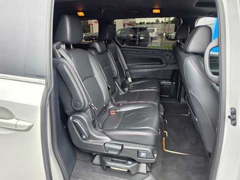 Used 2023 Honda Odyssey Sport image 14
