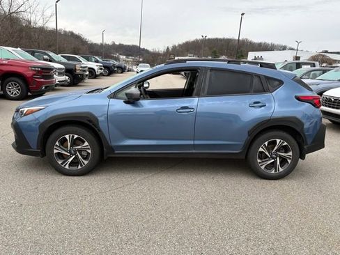Used 2024 Subaru Crosstrek 2.0i Premium image 2