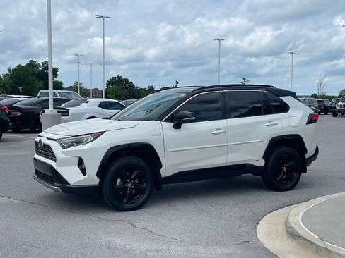 Used 2021 Toyota RAV4 XSE AWD/4WD image 4