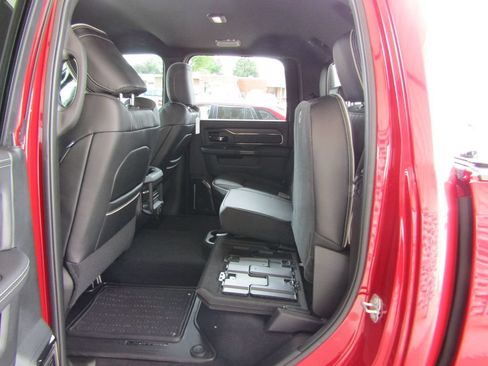Used 2026 RAM 2500 Limited AWD/4WD image 37