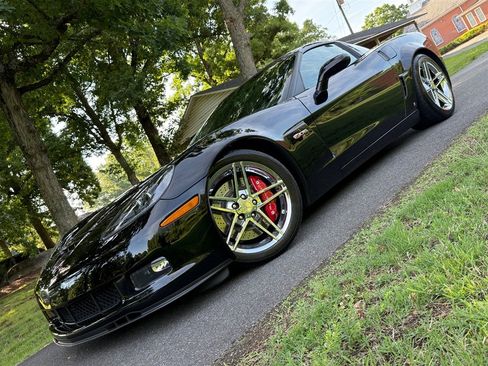 Used 2007 Chevrolet Corvette Z06 RWD image 4