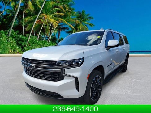 Certified 2022 Chevrolet Suburban RST w/ Sport Performance Package image 1