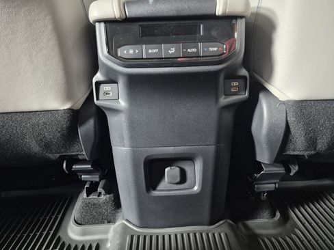 New 2026 Toyota Grand Highlander FWD image 34