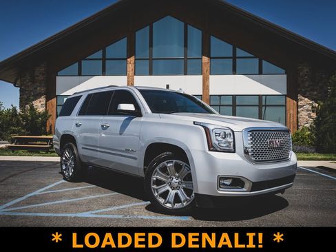 Used 2017 GMC Yukon Denali AWD/4WD image 1