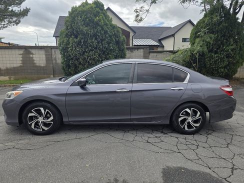 Used 2016 Honda Accord LX image 2
