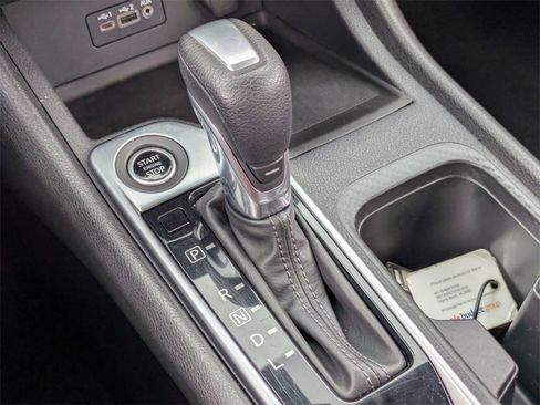 Used 2023 Nissan Sentra SV image 24