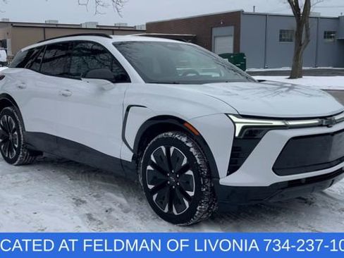 Used 2024 Chevrolet Blazer EV RS image 2