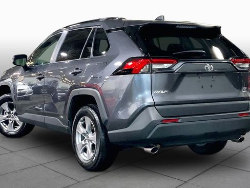 Used 2025 Toyota RAV4 XLE AWD/4WD image 12